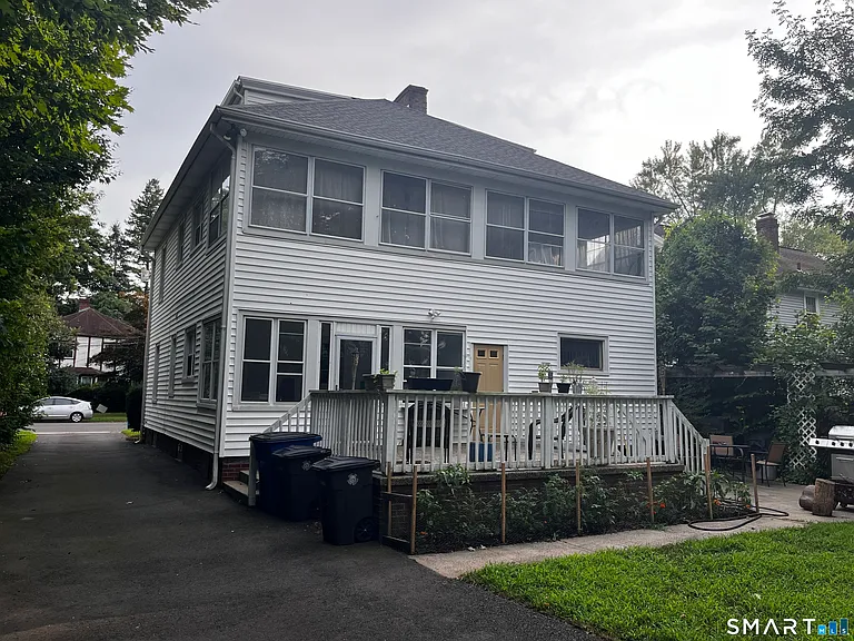 21 Elmwood Rd — Photo 3