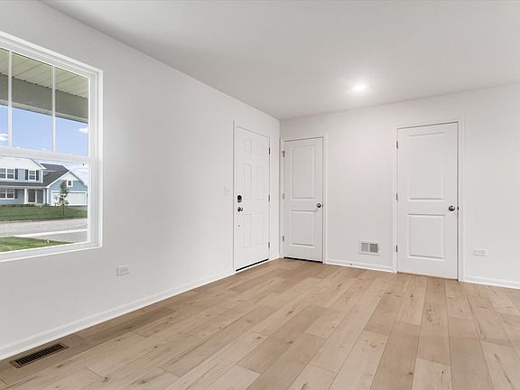 2nd image of 1760 Breton Ave
