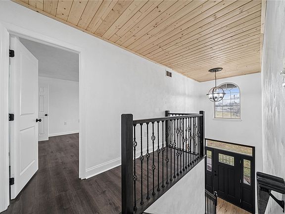 5th image of 458 Wendel Rd