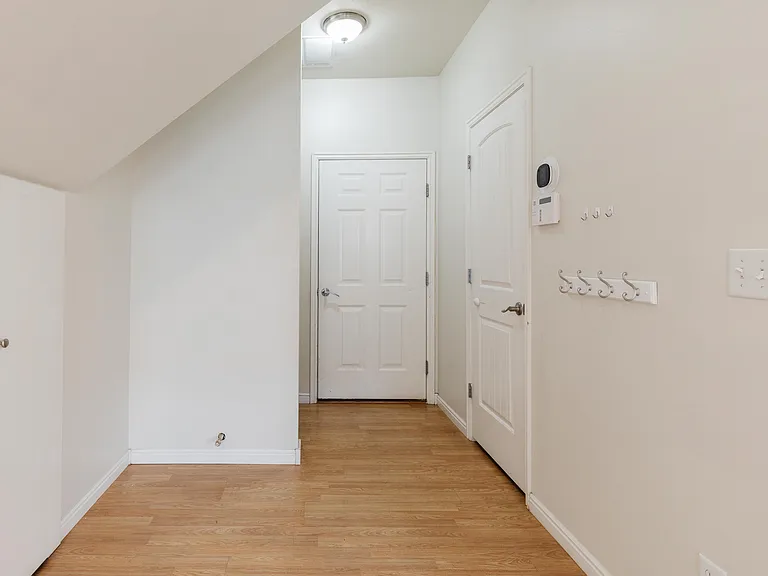484 W 1490 N #102 — Photo 21