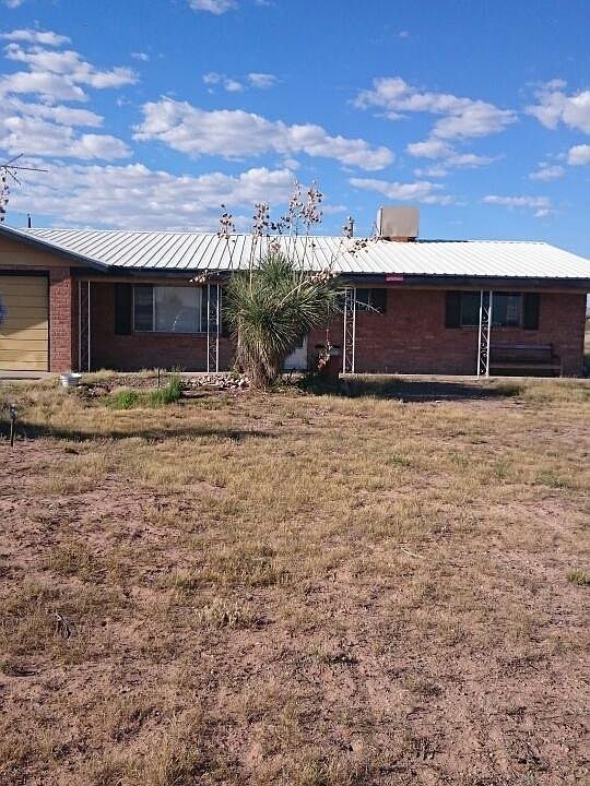 2nd image of 20855 Solana Rd SE