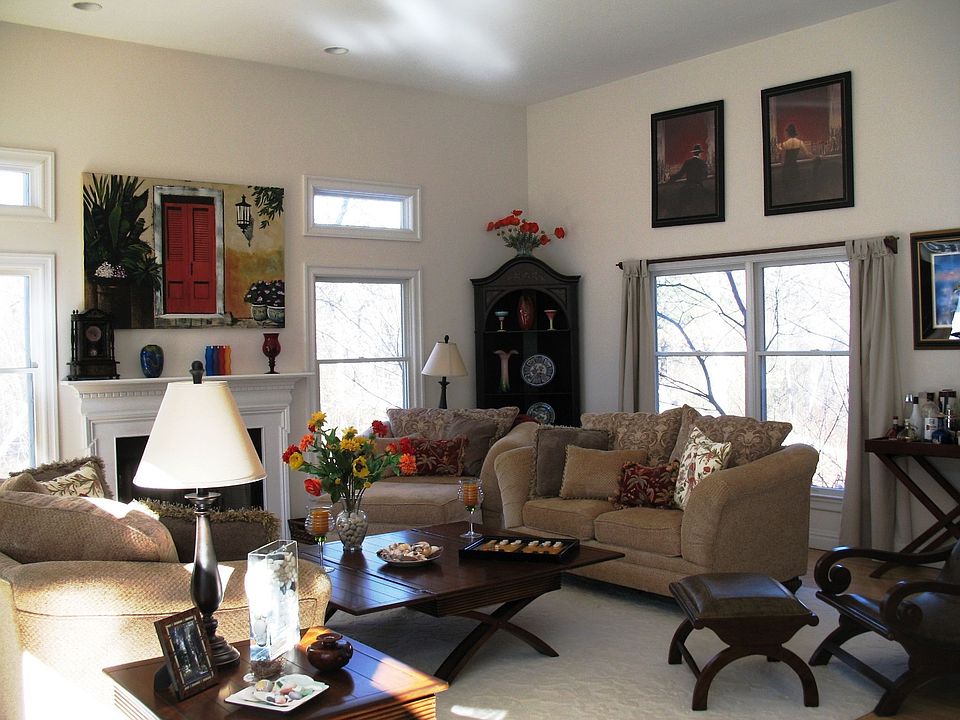 sunlit LR/Great Rm