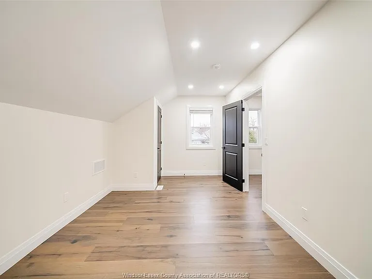 7800 Cecile St — Photo 28