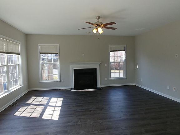 3rd image of 300 Stayman Dr