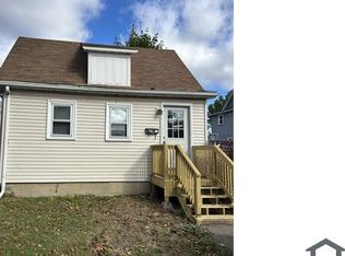 36 Sunset St, Rochester, NY 14606