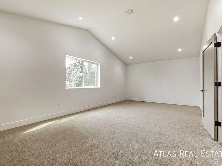 2740 W 2nd Ave — Photo 10