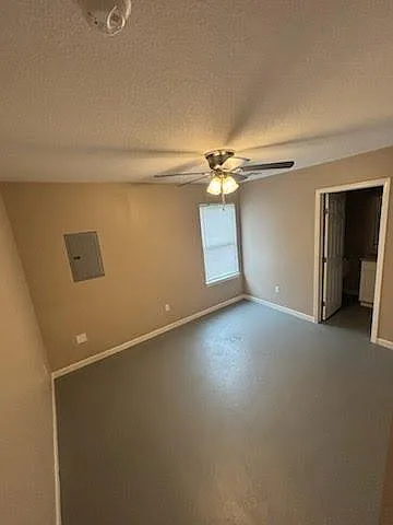 1514 N Madison Ave — Photo 4