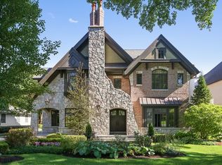 422 Ruby St, Clarendon Hills, IL 60514