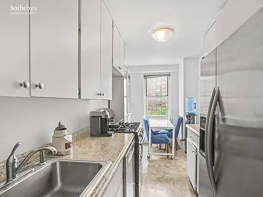 Rented by Sotheby's International Realty | media 14