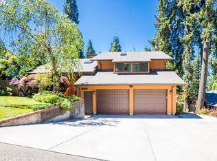 594 S 72nd St, Springfield, OR 97478