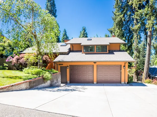 594 S 72nd St, Springfield, OR 97478