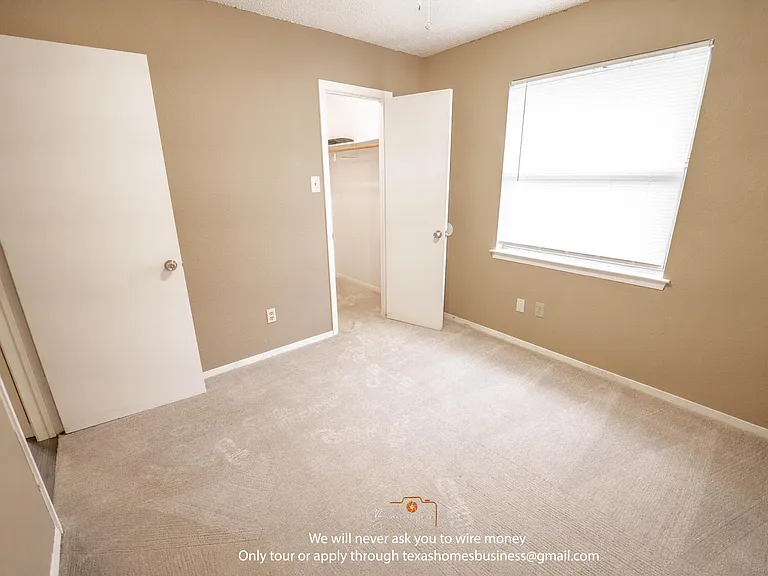 1811 San Rafael St — Photo 8