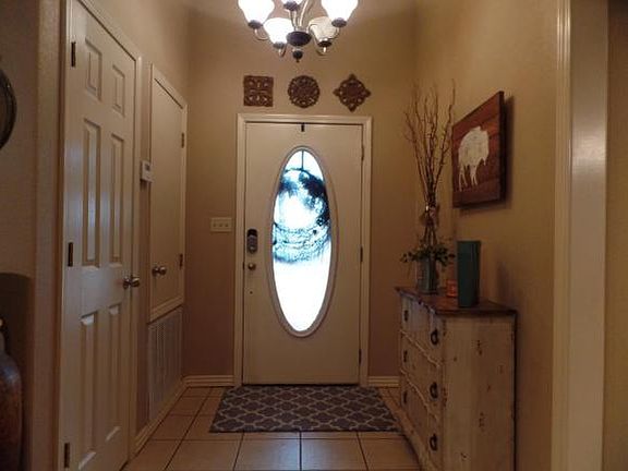 2nd image of 2216 Apple Blossom Ln