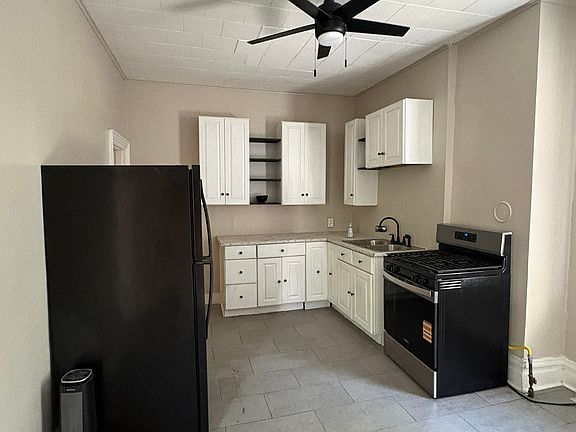 2nd image of 5208 Brown Way