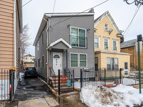 2nd image of 853 Rebecca Pl