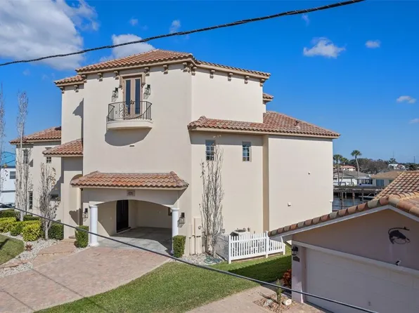 2235 N Kings Cove Point, Crystal River, FL 34429