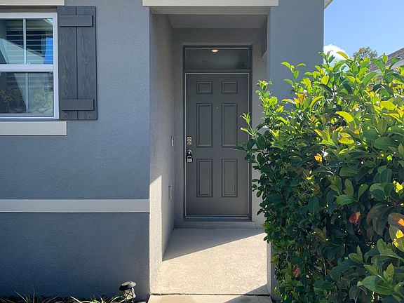 3rd image of 213 Duke Dr