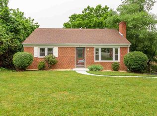 817 Florence Ave, Waynesboro, VA 22980