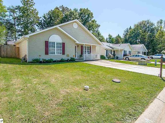 3rd image of 29 Fairhope Ln