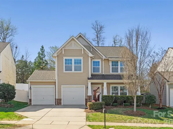 621 Rook Rd, Charlotte, NC 28216