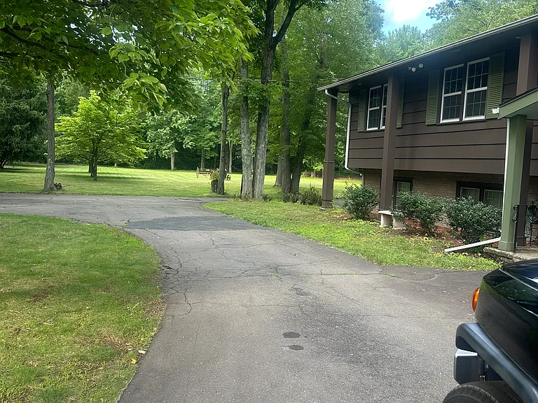669 Still Hill Rd — Photo 3