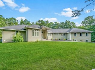 6 Estate Rd, Saugerties, NY 12477