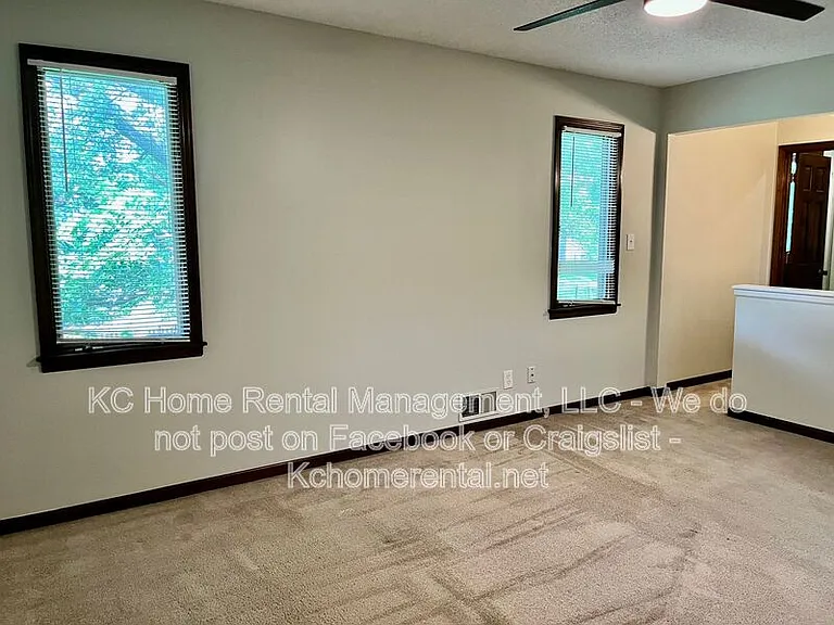 3868 SW Harbor Dr — Photo 37