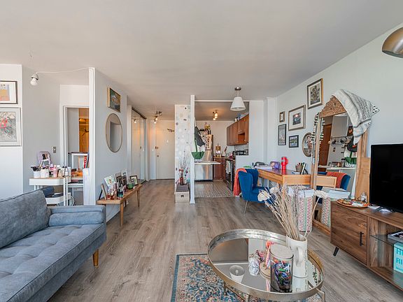 5th image of 5455 N Sheridan Rd APT 2509