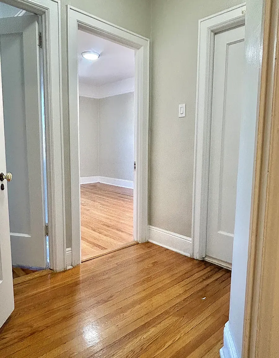 4 bed, $3,578 — Photo 2