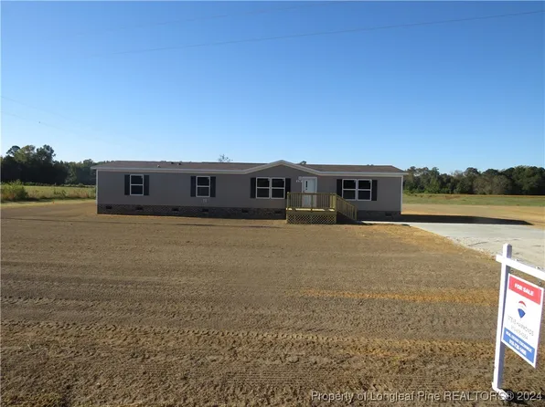 428 Barker Church Rd, Lumberton, NC 28358