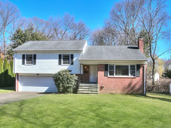 8 Old Lantern Place, Norwalk, CT 06851