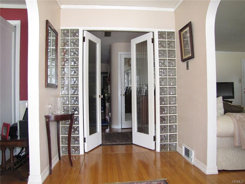 1st image of 28 Ferguson Ave