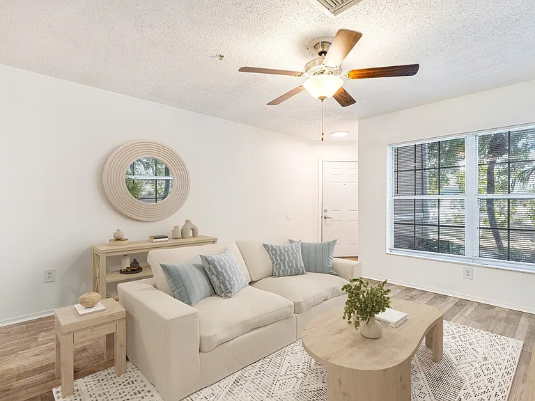 Aria Landings — Photo 16