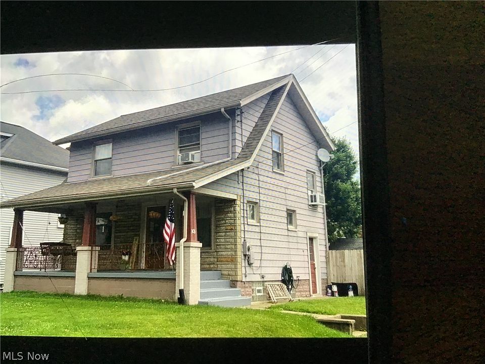 1st image of 303 Stewart St