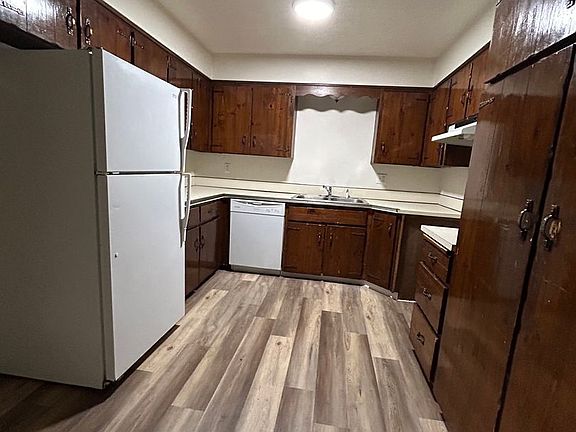 5th image of 132 Tilla Dr APT A