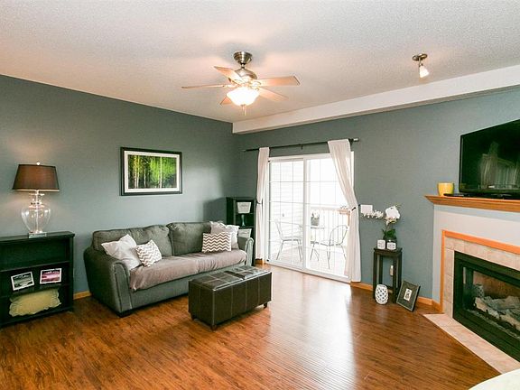5th image of 460 Bradley Pl Unit 7
