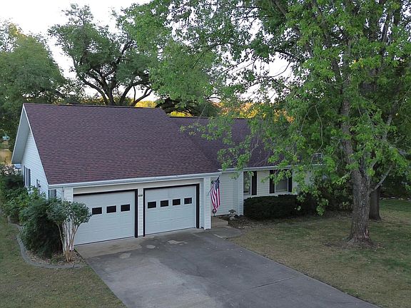 5th image of 628 Parnell Drive