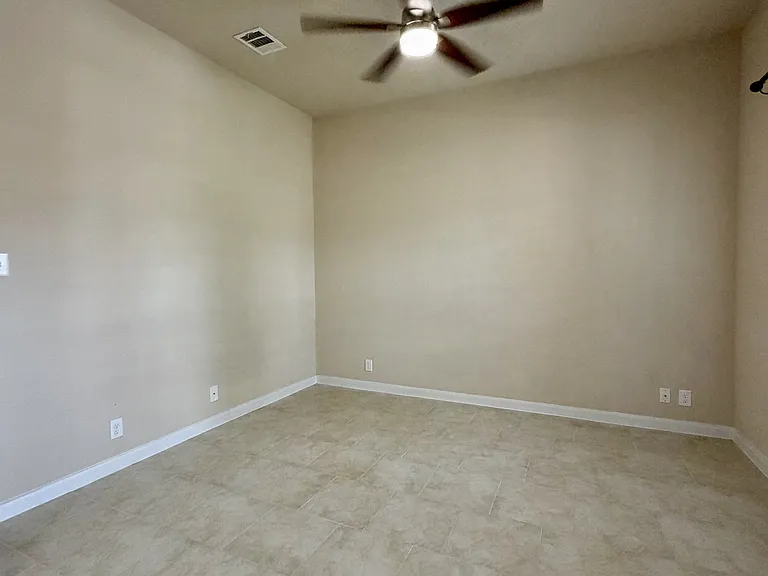 646 Ridge Lawn Dr — Photo 8