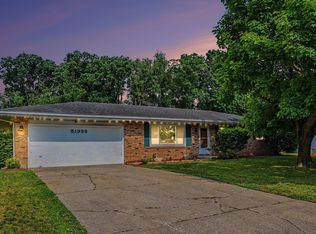 51999 Ray Dr, Granger, IN 46530