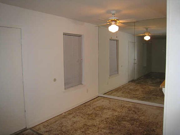 3rd image of 9021 Gaylord St APT 88
