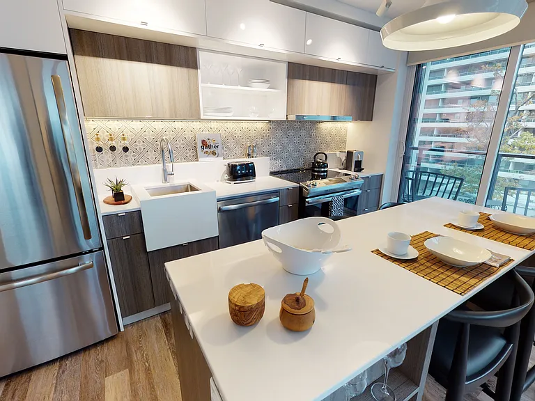 50 High Park Ave — Photo 28
