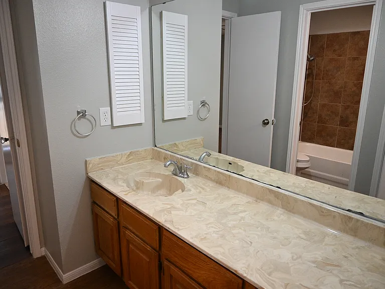 Bathroom 2