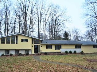 9315 Barbara Ln, Fort Wayne, IN 46804