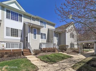 19 S Treehouse Ln, Round Lake, IL 60073