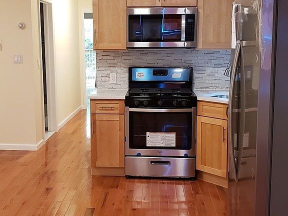 2nd image of 725 New Jersey Ave Floor 2