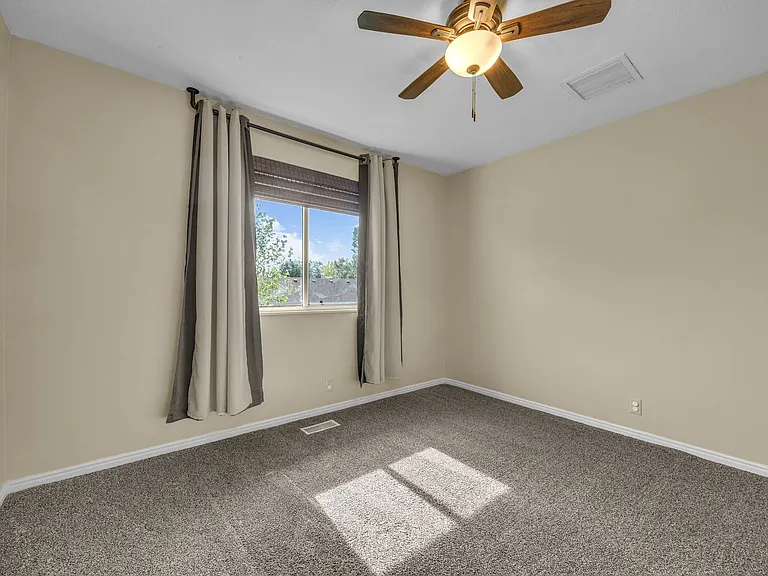 567 N Allanwood Pl — Photo 22