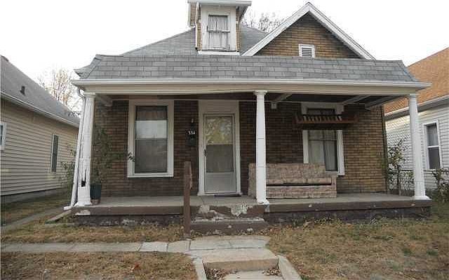 1st image of 334 N Belleview Pl