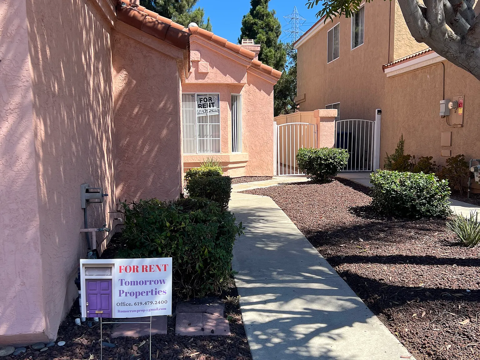 3 bed, 1189 sqft, $3,900 — Photo 2