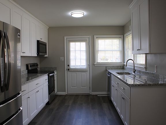 5th image of 22 Glendale Rd