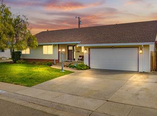 9521 Sara St, Elk Grove, CA 95624